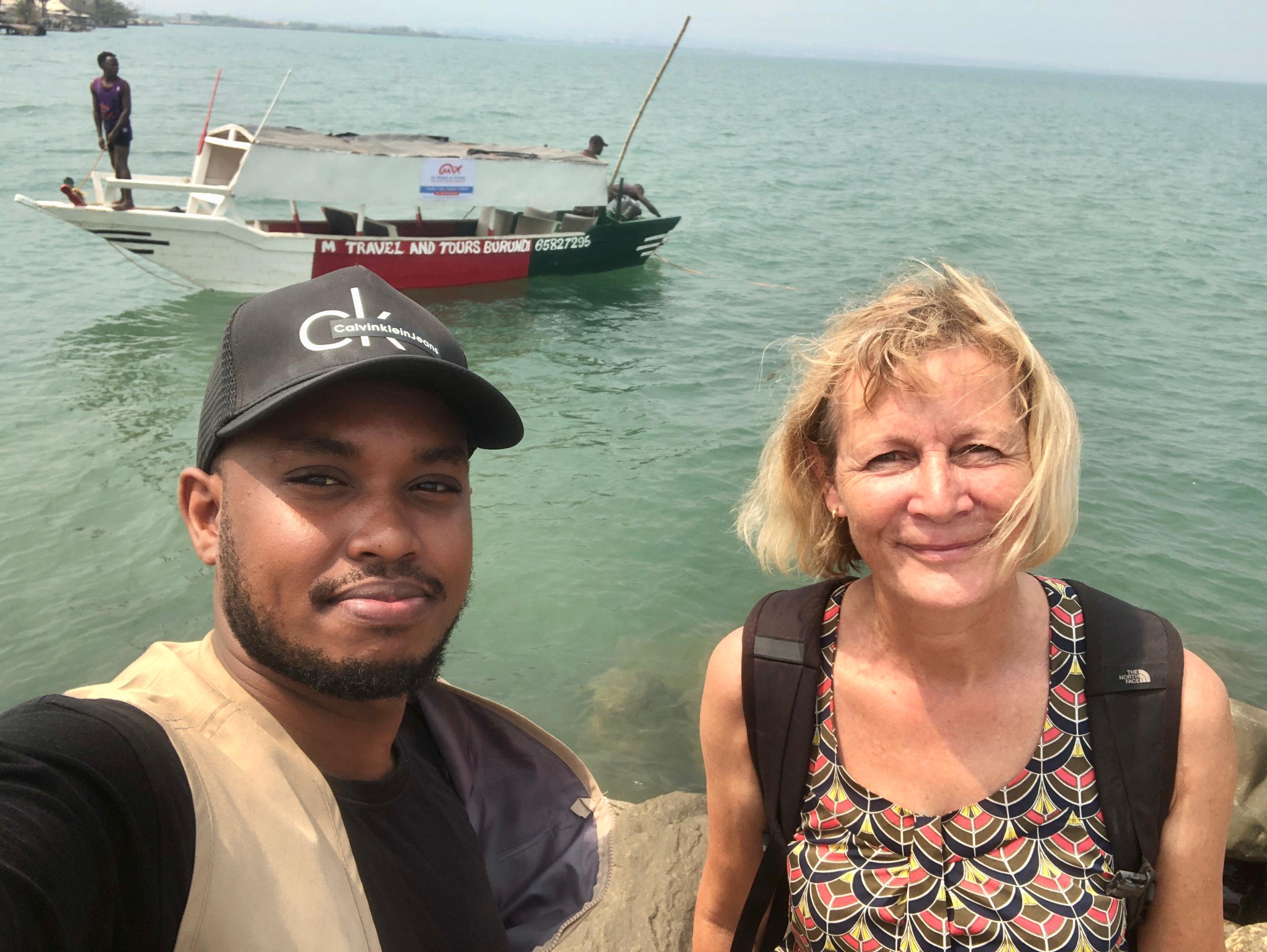 Romantic M Travel Love Boat